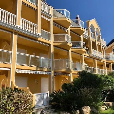 De Playa Apartment *