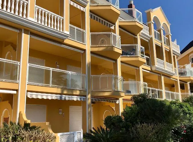 De Playa Apartman *